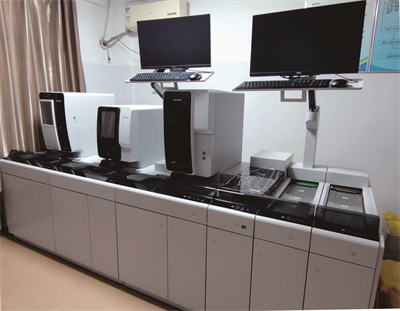 LABAS F9000全自動血液分(fēn)析流水線(xiàn).jpg
